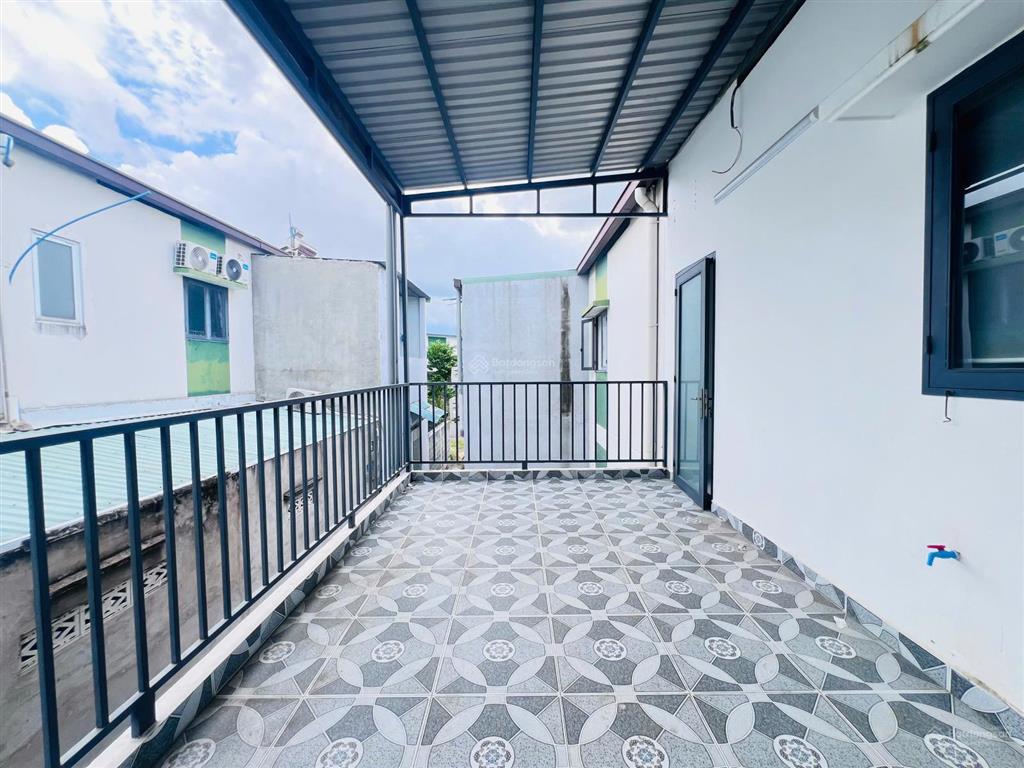 Chủ kẹt tiền cần bán gấp nhà phố hoàn thiện sẵn ngay mặt đường lớn d4s oasis city