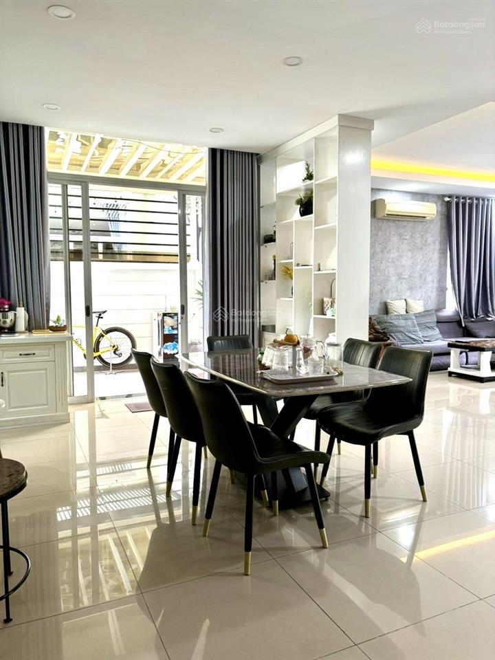 Bán biệt thự song lập ngang 10m x 18,5m, đang sẵn doanh thu gần 26 triệu kế siêu thị aeon mall bd