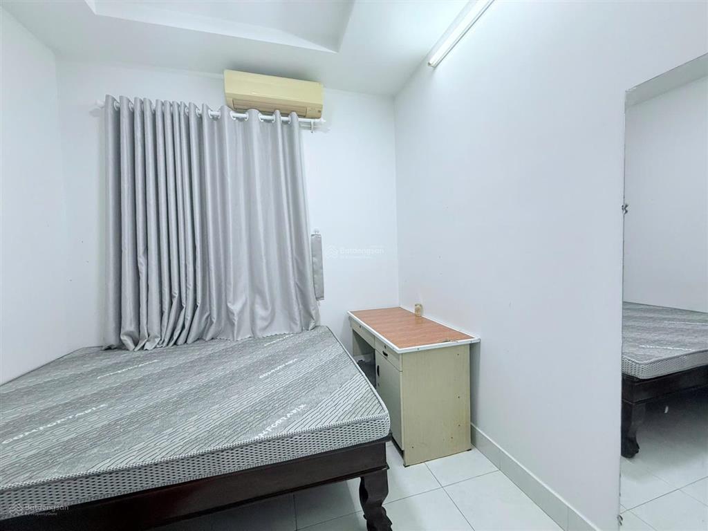 Cho thuê biệt thự ngang 14mx18,5 có 4 phòng ngủ, đầy đủ nội thất kế siệu thị aeon mall bd