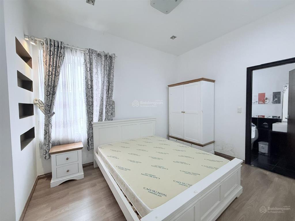 Cho thuê biệt thự 10mx30m nhà đẹp, sạch sẽ tại oasis, khu dân cư việt sing, vsip 1