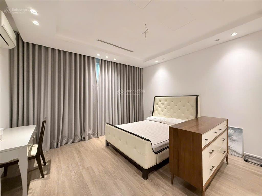 Cho thuê biệt thự đơn lập cao cấp 5 phòng ngủ sát sân golf sông bé, đối diện aeon mall bình dương