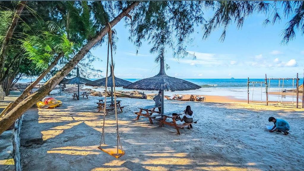 Bán nhà 6x25m (150m²) phù hợp làm homestay, kdc cạnh biển, cách biển 5p