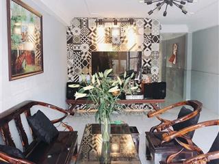 Villa sát cầu sông hàn  130m2  giá chỉ nhỉnh 4 tỷ
chủ đi mỹ cần bán gấp  cơ hội đầu tư cực hot.