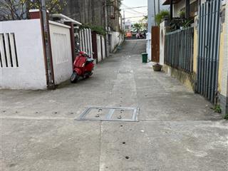 Chỉ nhỉnh 5 tỷ  nhà c4 kiệt ô tô ngô quyền  500m ra biển
vị trí cực đẹp mặt tiền rộng thênh