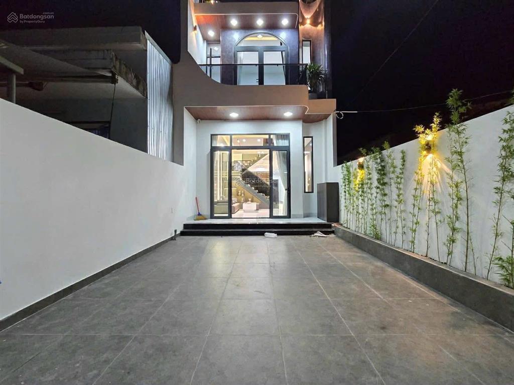 Bán nhà 3 tầng tôn đản 125m  giá chỉ nhỉnh 5 tỷ  kiệt ô tô  chủ xây tâm huyết  kiên cố