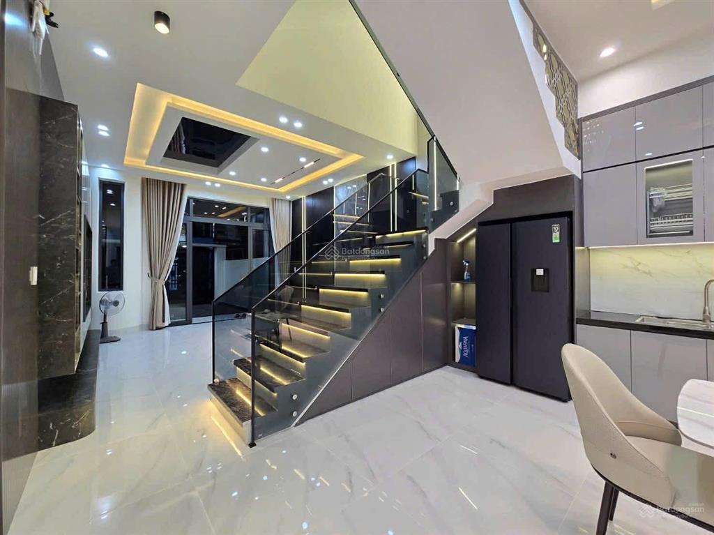 Bán nhà 3 tầng tôn đản 125m  giá chỉ nhỉnh 5 tỷ  kiệt ô tô  chủ xây tâm huyết  kiên cố