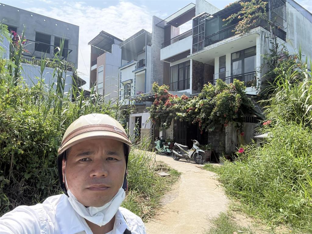 Chỉ 2.7 tỷ  sở hữu ngay lô góc trần nhật duật (rẻ hơn thị trường 500 triệu, cần bán trong tuần)