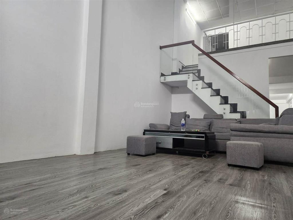 Nhà mê lửng đường nại hiên đông 4pn sát chợ nại hiên & khán đài pháo hoa giá nhỉnh 6 tỷ