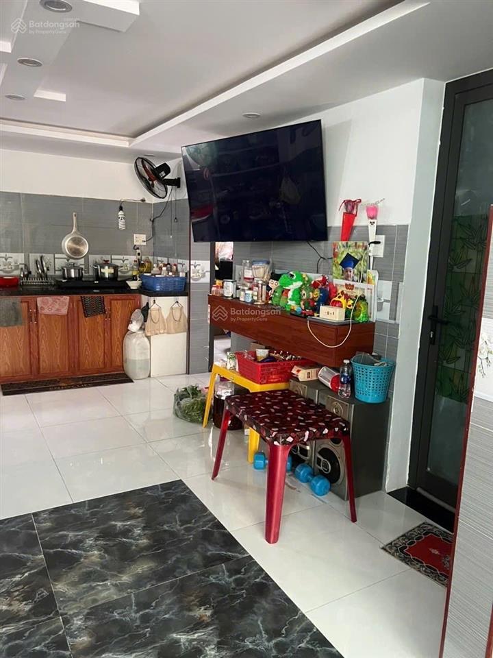 Giảm cắt lỗ 1 tỷ bán nhà 2 tầng 100m lô góc 2 mặt tiền sát biển mân thái giá chỉ 6.5 tỷ