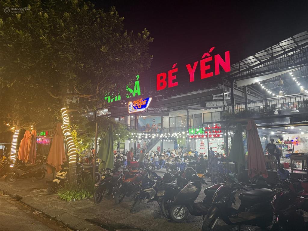 Giảm cắt lỗ 1 tỷ bán nhà 2 tầng 100m lô góc 2 mặt tiền sát biển mân thái giá chỉ 6.5 tỷ