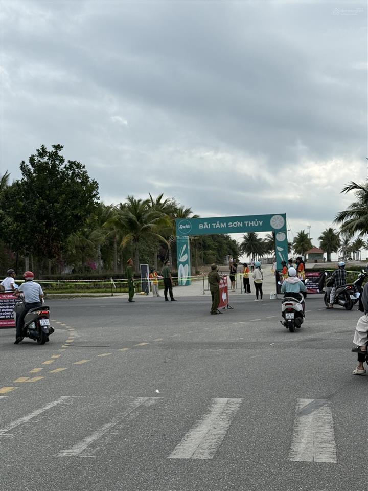Giảm mạnh 5 tỷ chỉ 25 tỷ / 305m lô góc 2 mặt tiền trần văn hai, cách biển tân trà 200m