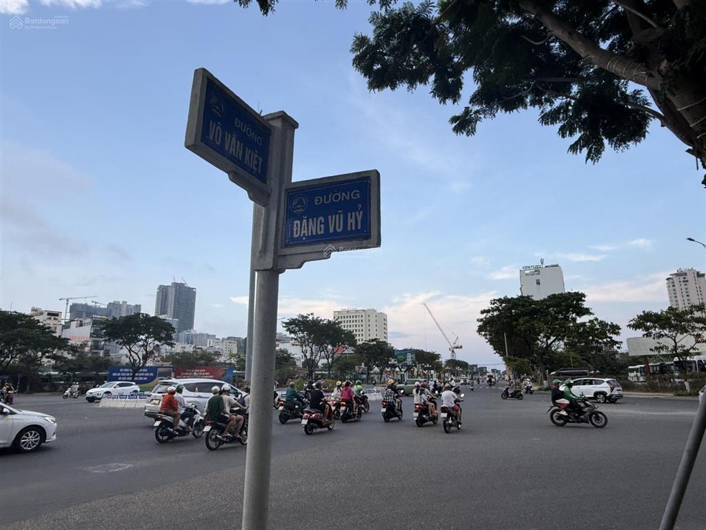 Xả gấp lô đất biển mỹ khê giảm ngay 20% so với giá ban đầu dt 165m2 trục xương cá nguyễn văn thoại