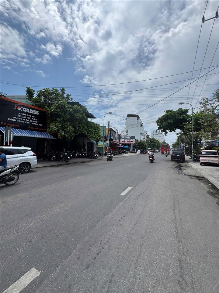 Giảm 2 tỷ bán nhà mặt tiền tôn thất tùng nha trang cách biển 400m dt 162m2
