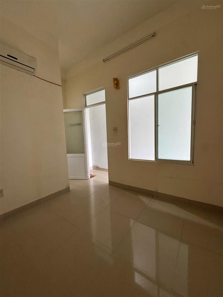 Giảm 2 tỷ bán nhà mặt tiền tôn thất tùng nha trang cách biển 400m dt 162m2