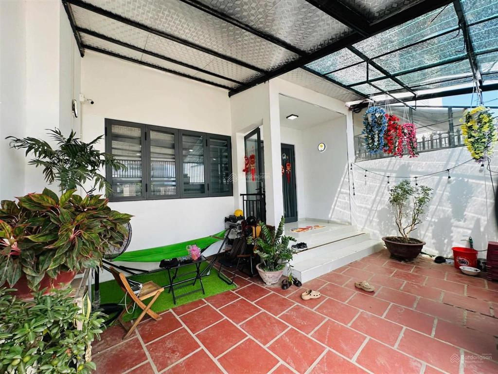 Chỉ 4 tỷ! bán nhà 2 tầng 131m vĩnh điềm trung ô tô đậu sân full nội thất