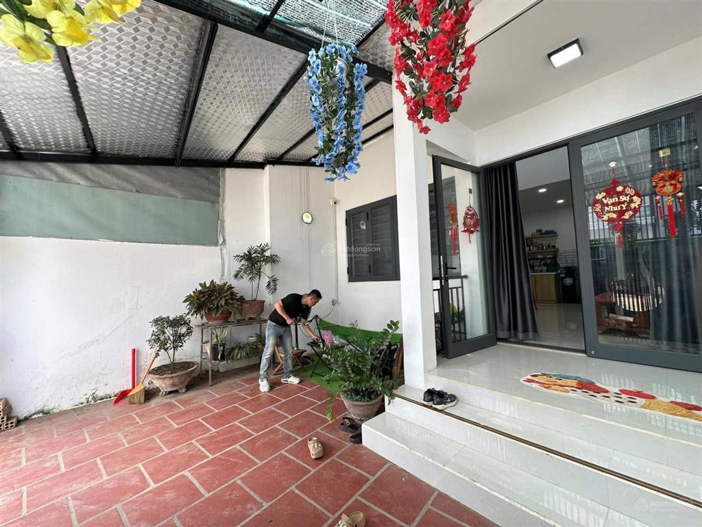 Chỉ 4 tỷ! bán nhà 2 tầng 131m vĩnh điềm trung ô tô đậu sân full nội thất