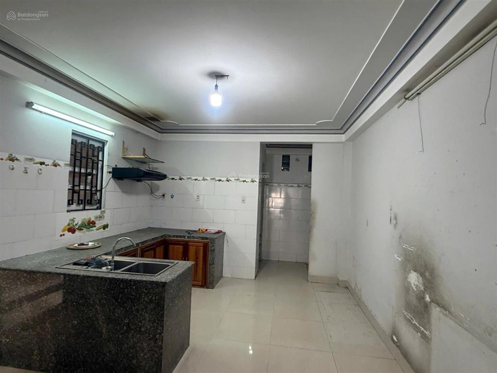 Giảm mạnh hơn 1 tỷ  mặt tiền tôn thất tùng nha trang (162m  2 căn nhà 4 tầng  19.9 tỷ)
