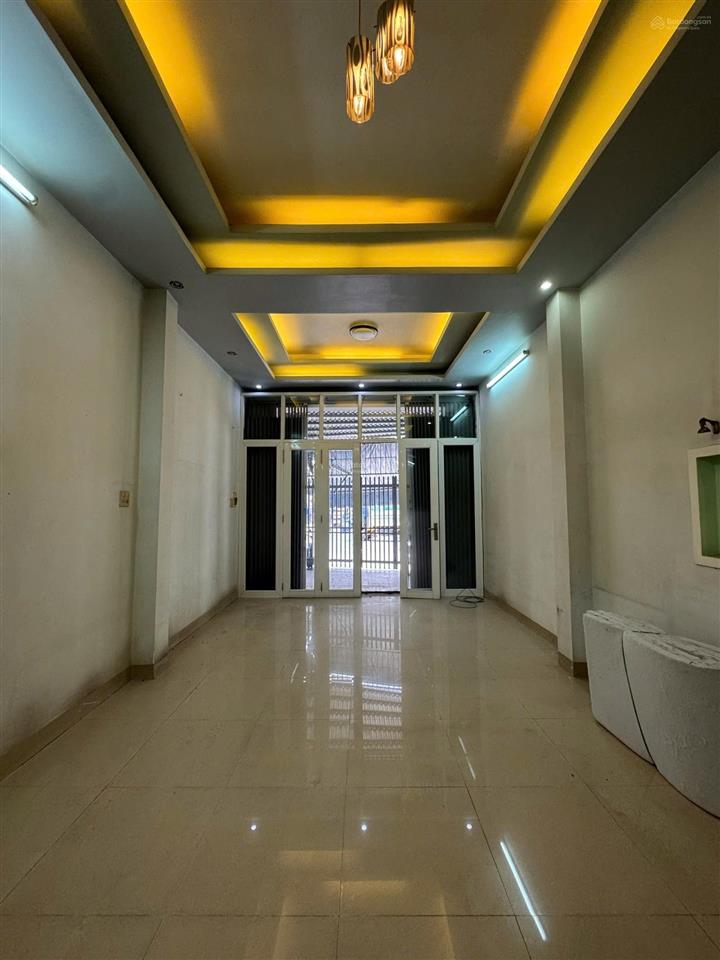 Giảm mạnh hơn 1 tỷ  mặt tiền tôn thất tùng nha trang (162m  2 căn nhà 4 tầng  19.9 tỷ)