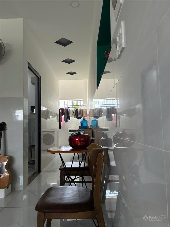 Siêu phẩm diên phú nhà 2 tầng đẹp vào ở ngay đường ô tô thông 2,35 tỷ tới công chứng