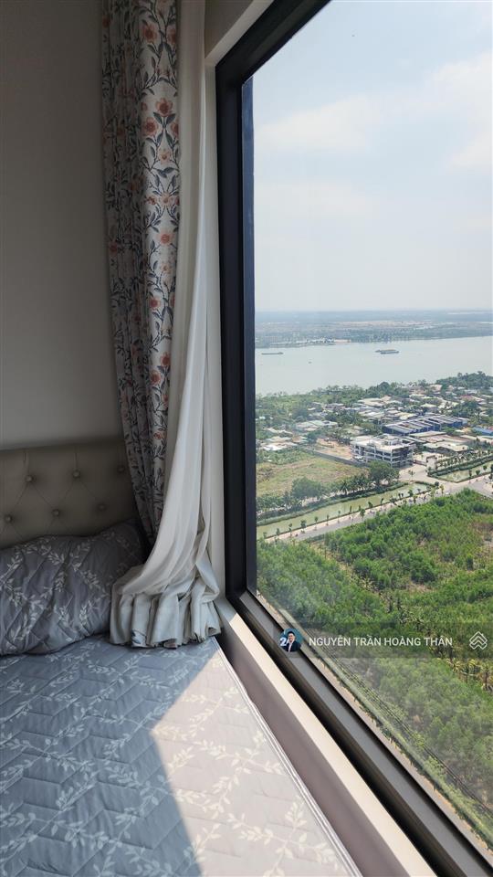 Gia đình chuyển về swan bay nhơn trạch. nên cần bán căn góc 2pn. full nội thất gần sông