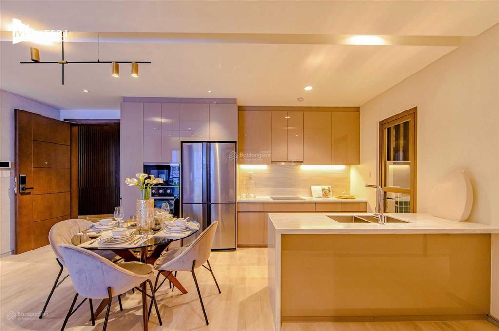 Căn 2pn đã có sổ hồng. nhà có 2 view đẹp, hướng mát quanh năm. tầng 09 thuộc căn hộ cao cấp masteri