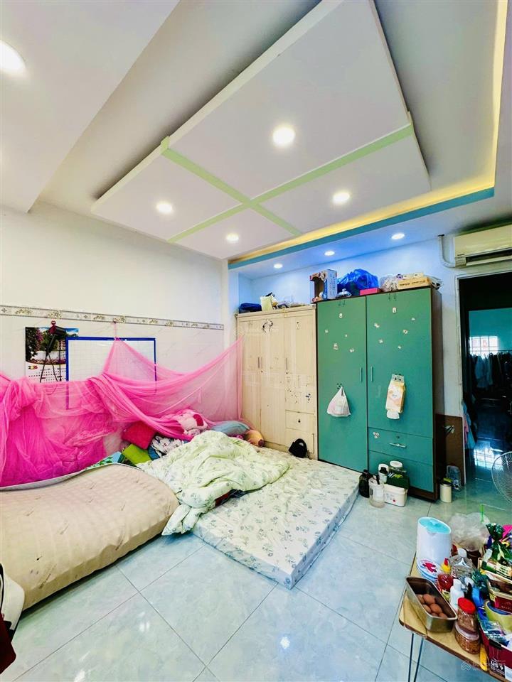 Nhà đường tám danh f4q8 dt 4m x 12m, 1 lầu