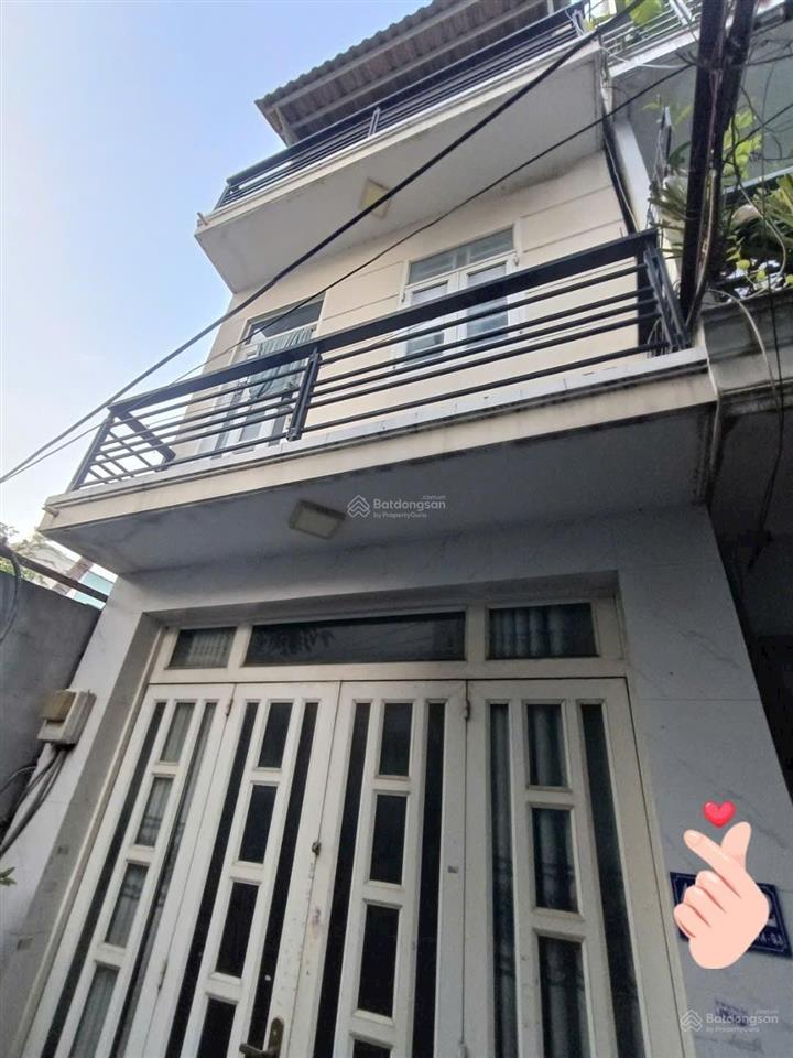 Cần bán nhà đường tám danh f4q8 vị trí đẹp 2 lầu