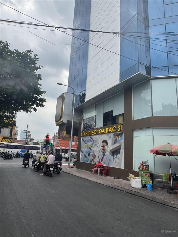 Giá tốt hẻm nhựa 10m có lề rộng đường cộng hoà 6.5x25m, 3 tầng. vị trí đẹp tiện kd hay làm vp cty