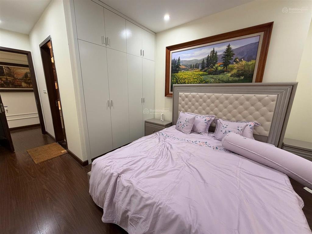 Chung cư roman plaza tố hữu 136.6m2 giá 12,5 tỷ bao phí sang tên sổ đỏ đủ nội thất đông nam mát mẻ