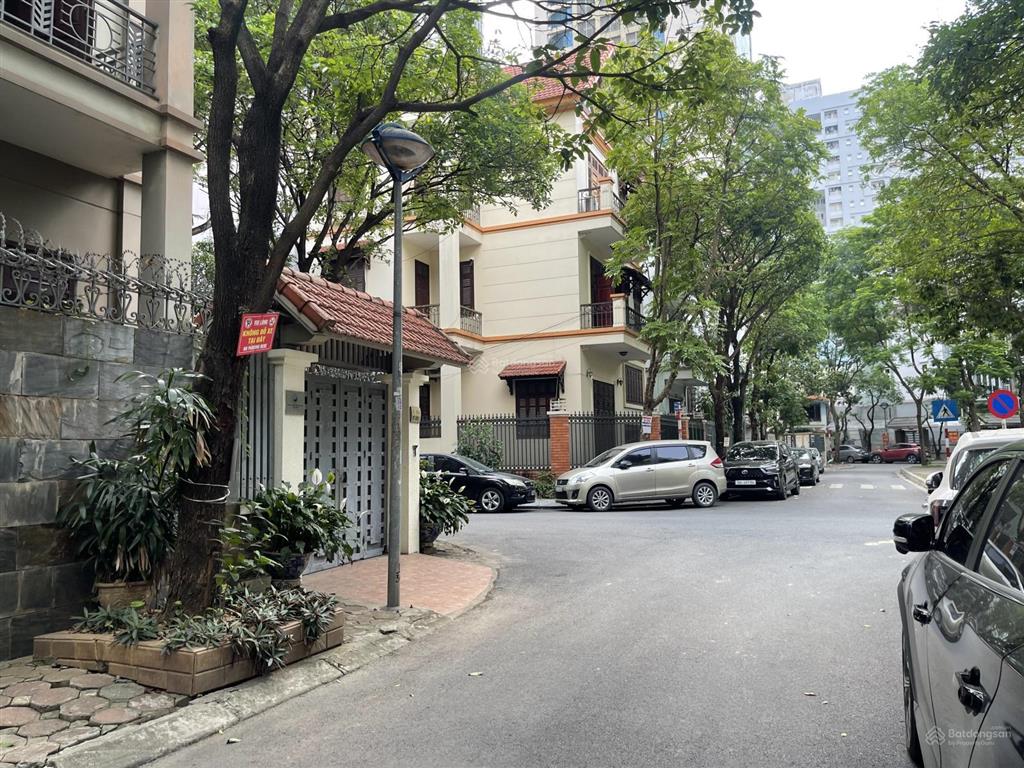 Bán biệt thự lưu hữu phước mỹ đình 202m2 sổ đỏ nội thất full 72,5 tỷ đường thông mặt tiền 13m