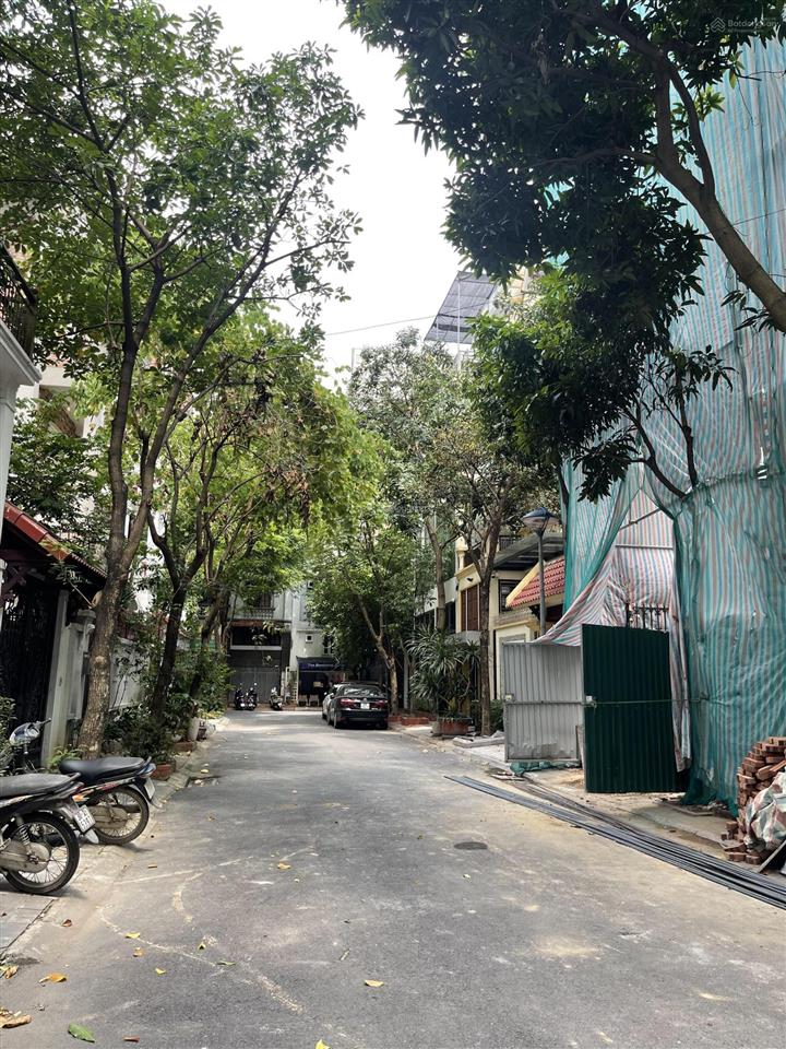 Bán biệt thự lưu hữu phước mỹ đình 202m2 sổ đỏ nội thất full 72,5 tỷ đường thông mặt tiền 13m
