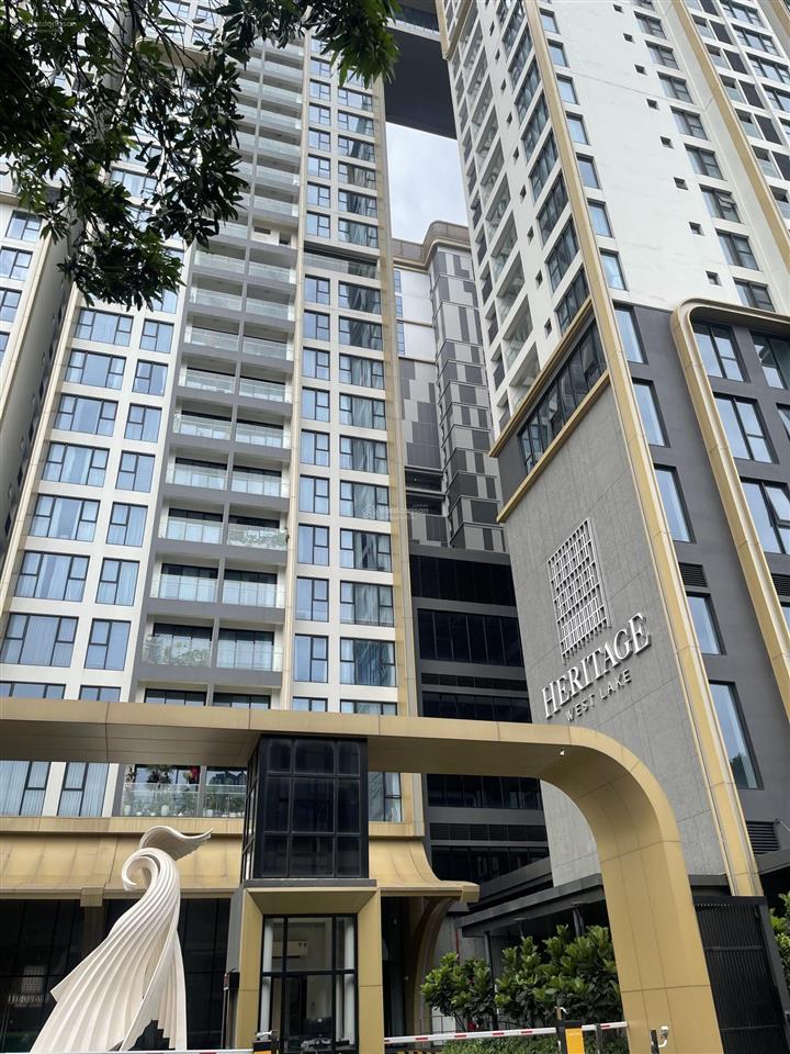 Bán biệt thự vườn đào d5c 677 lạc long quân 200m2 kinh doanh đỉnh mặt tiền 13m 174 tỷ