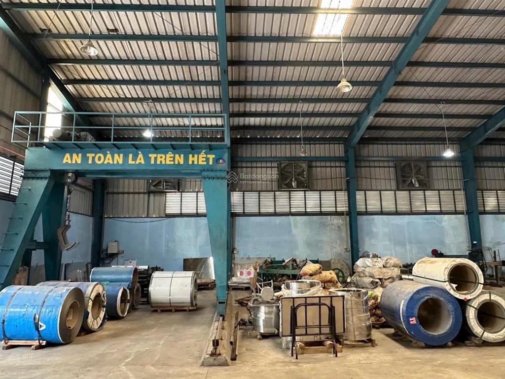 Bán xưởng 2 mặt tiền thanh niên .2.800m2 giá 59.5 tỷ