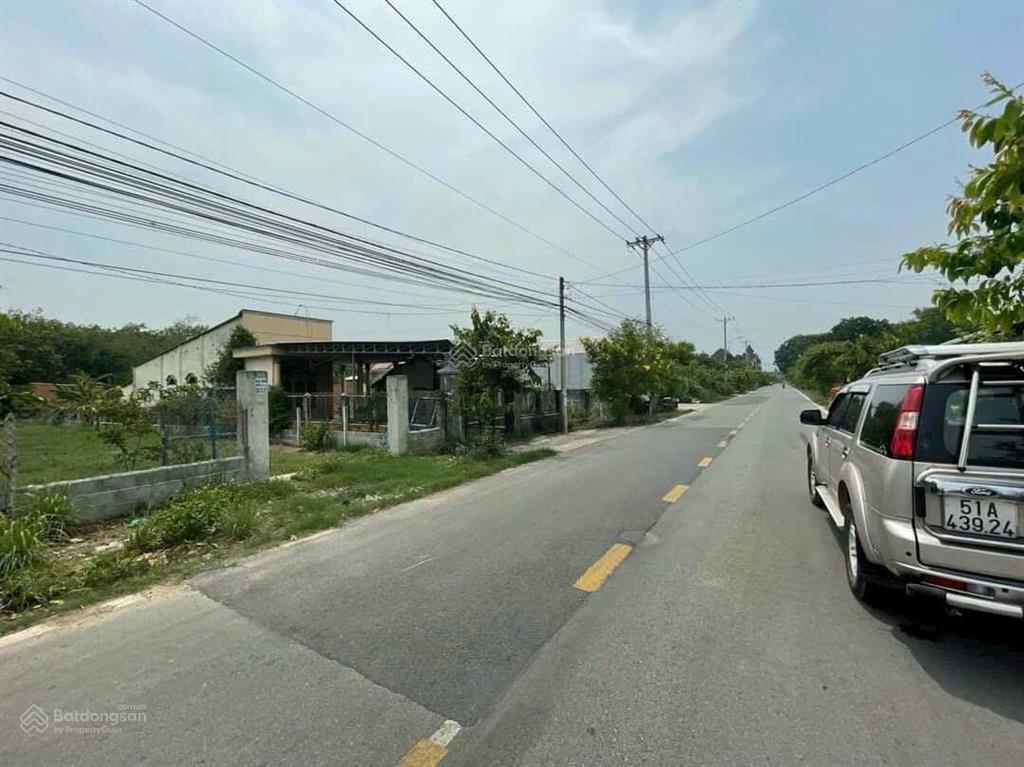 Bán đất thổ cư. mặt tiền đường 1132m2 giá 7,5 tỷ