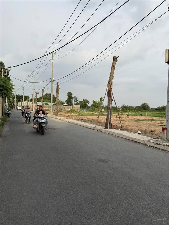 Bán đất nền ngang 5m x 20m xuân thới thượng 26 giá bán 4,2 tỷ/nền