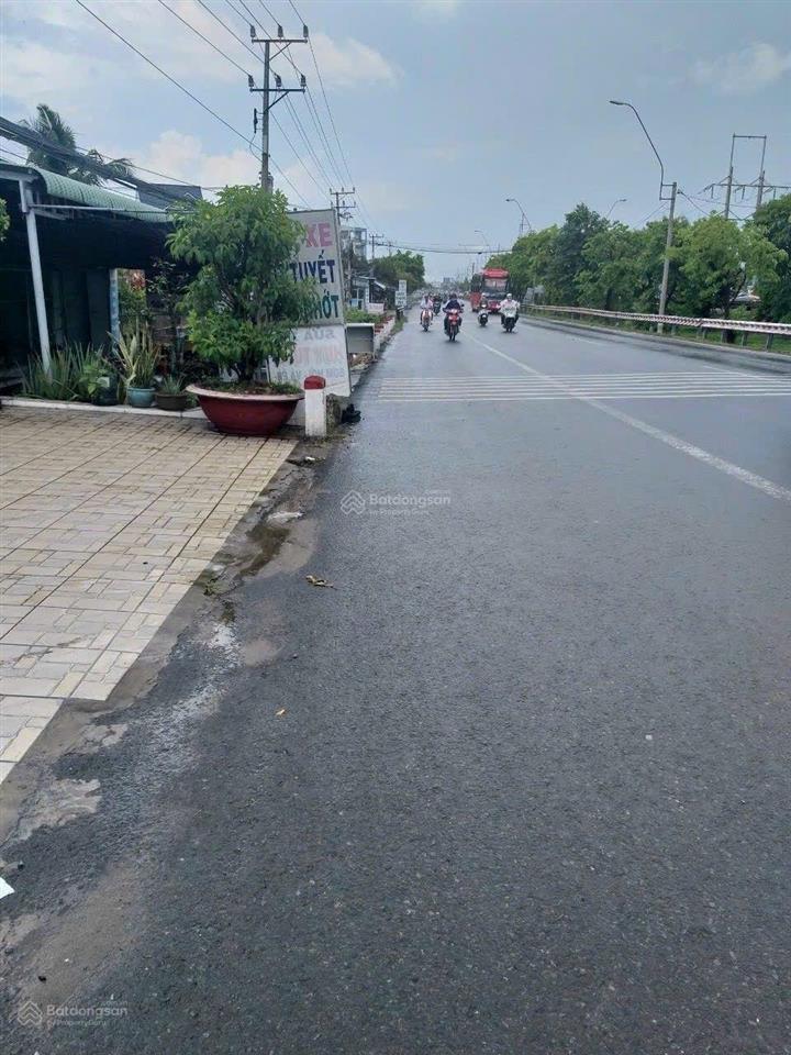 Bán đất mặt tiền tại quốc lộ 1a, bình thạnh, thủ thừa, long an, giá ưu đãi 4,8 tỷ, 302 m²