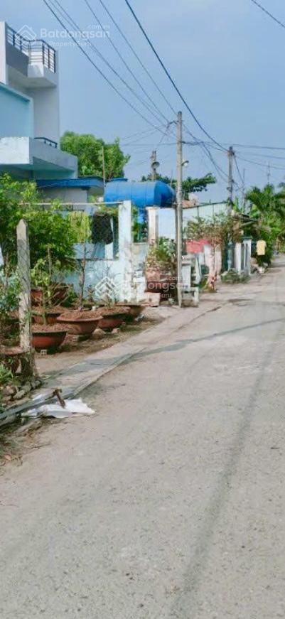 Bán nhà 2 mặt tiền vườn thơm, 5,8 tỷ, +10 phòng trọ đang cho thuê.