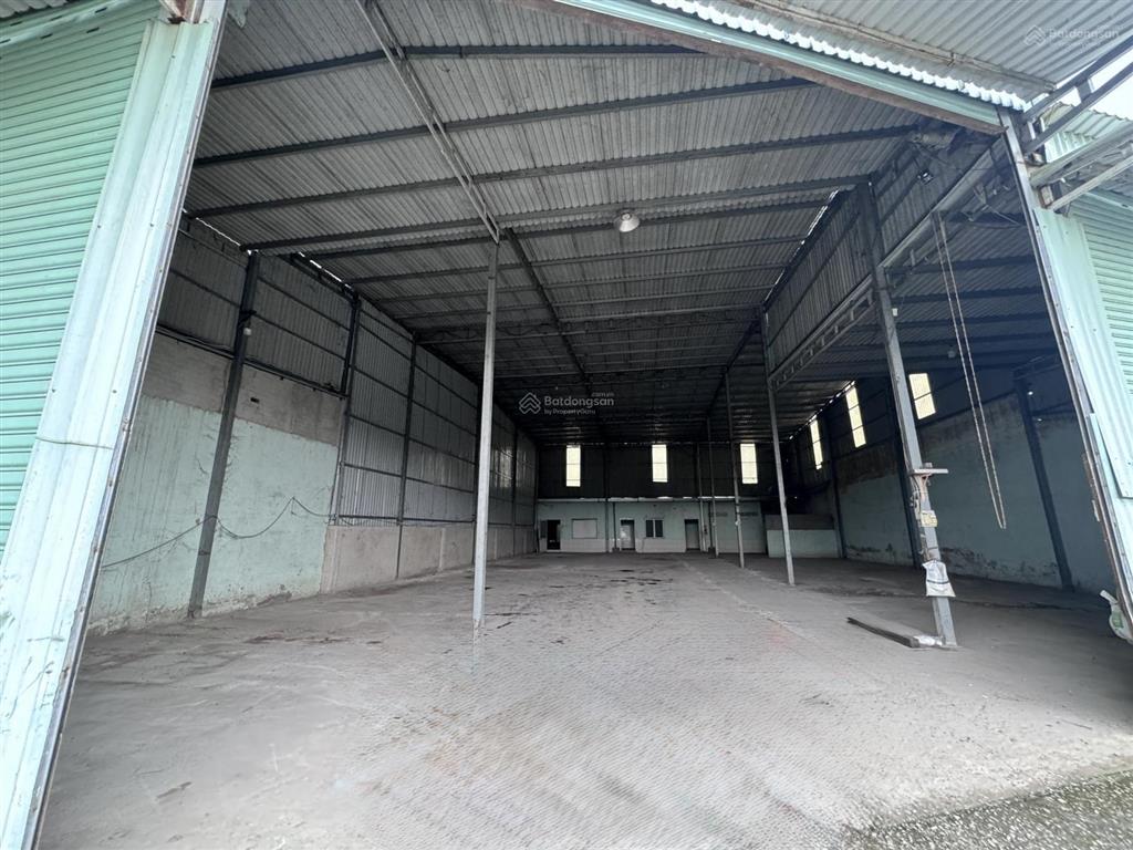 Cho thuê kho, nhà xưởng 250m2 tại cái trung, tân nhựt, hồ chí minh, 18 triệu vnd