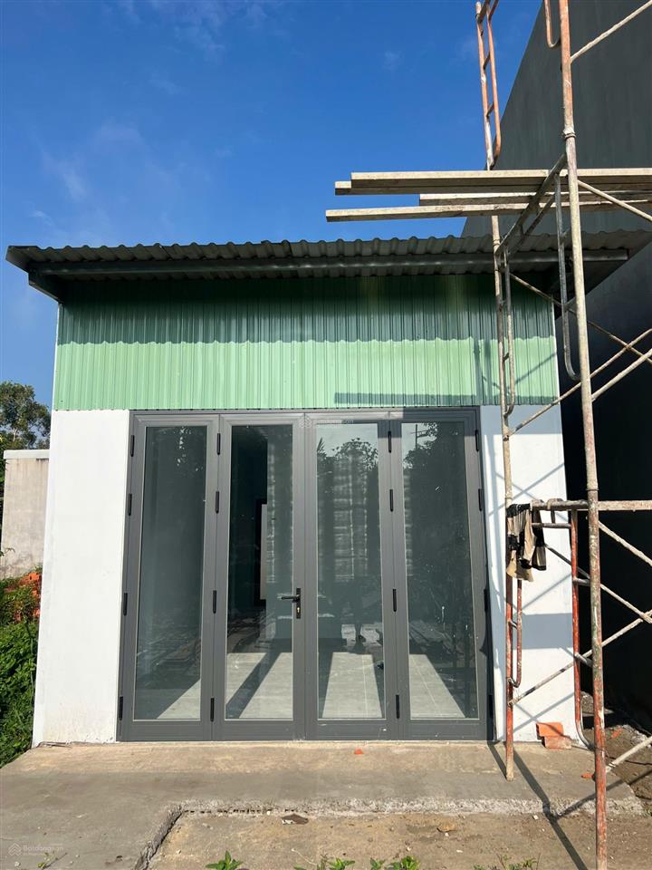 Bán nhà gần nhà thờ bà lụa mới xây 140m2, giá 3 tỷ 100 triệu