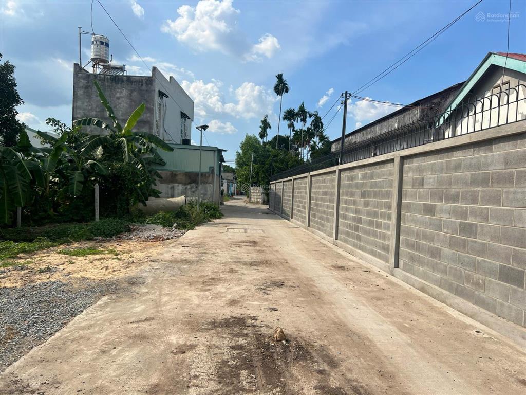Bán nhà gần nhà thờ bà lụa mới xây 140m2, giá 3 tỷ 100 triệu