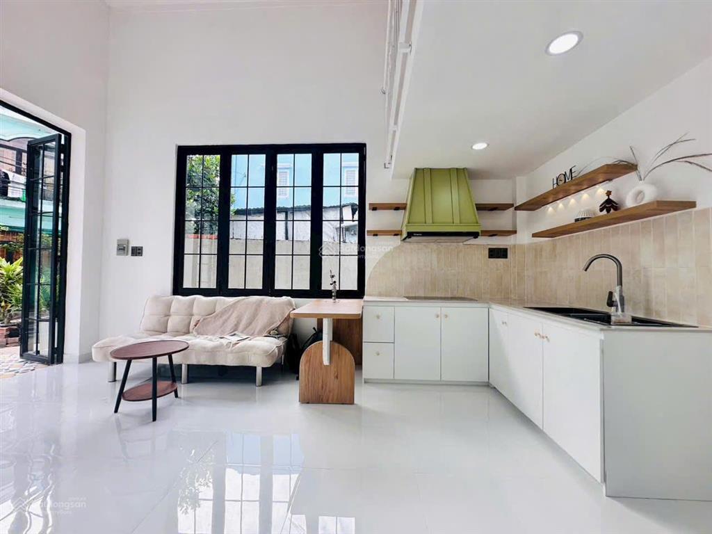 Chính chủ bán nhà 1 trệt 1 lửng phường chánh nghĩa giá 2,5 tỷ tl.