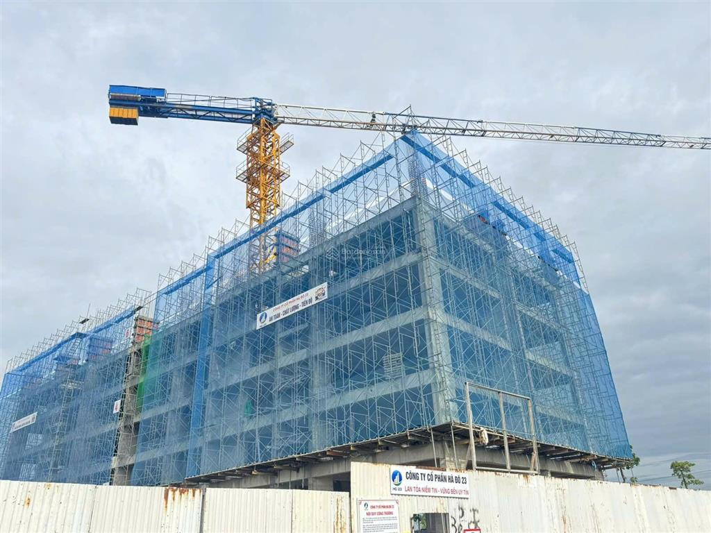 Bán lô góc đất nền gần cổng tại khu đô thị việt hàn, giá chất 20 triệu / m2, 150 m2. rẻ nhất