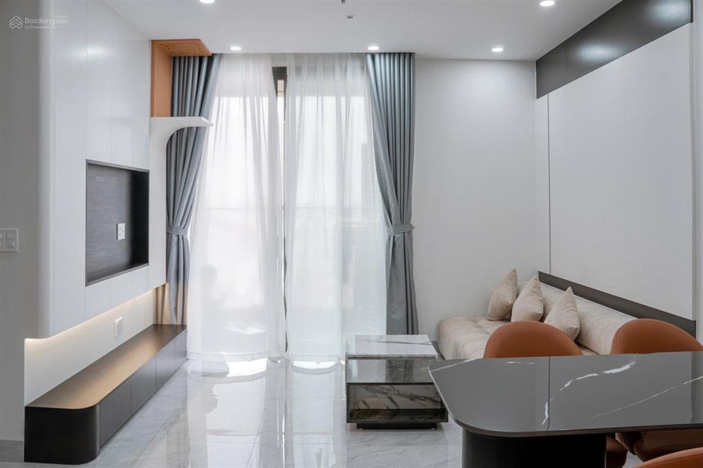 Cho thuê căn hộ 1pn+ panoma tòa p2, 50m2, tầng trung, view thành phố, full nội thất