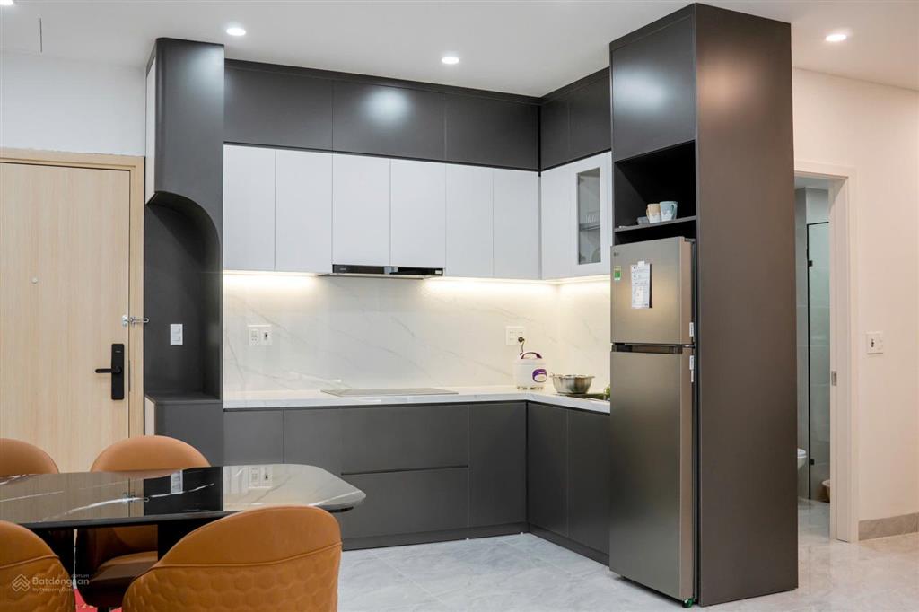 Cho thuê căn hộ 1pn+ panoma tòa p2, 50m2, tầng trung, view thành phố, full nội thất