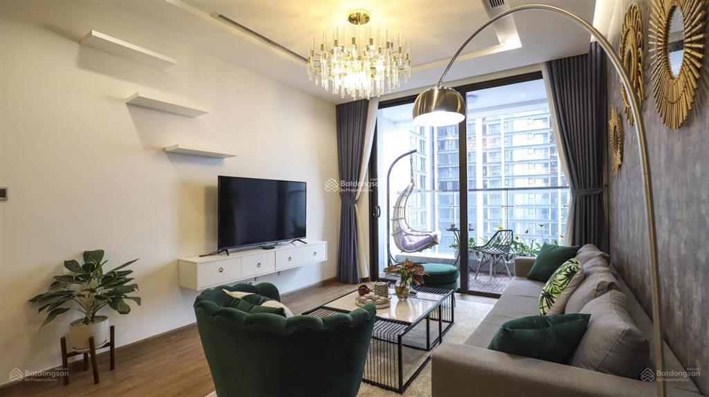 Bán gấp căn hộ chung cư hoàng cầu skyline  36 hoàng cầu, 70m2, 2pn2vs. nhà đẹp.  0906 961 ***