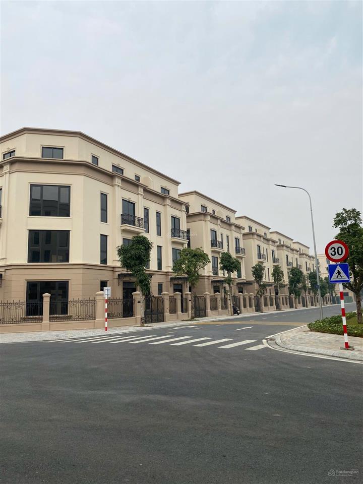 Hàng hiếm liền kề lô góc khu ngôi sao, vinhomes global gate để ở hay kinh doanh đều thuận lợi