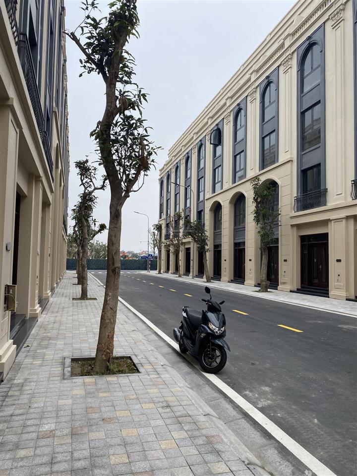 Bán liền kề thời đại thịnh vượng, 63m2, giá 19 tỷ bao phí