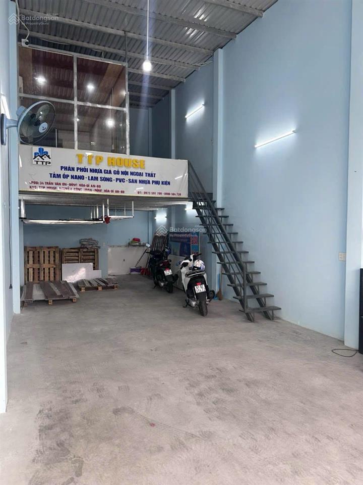 Chính chủ gửi bán nhanh lô đất 103m2 tặng luôn kho có sẵn mt đường nhựa nguyễn công hoan tphcm