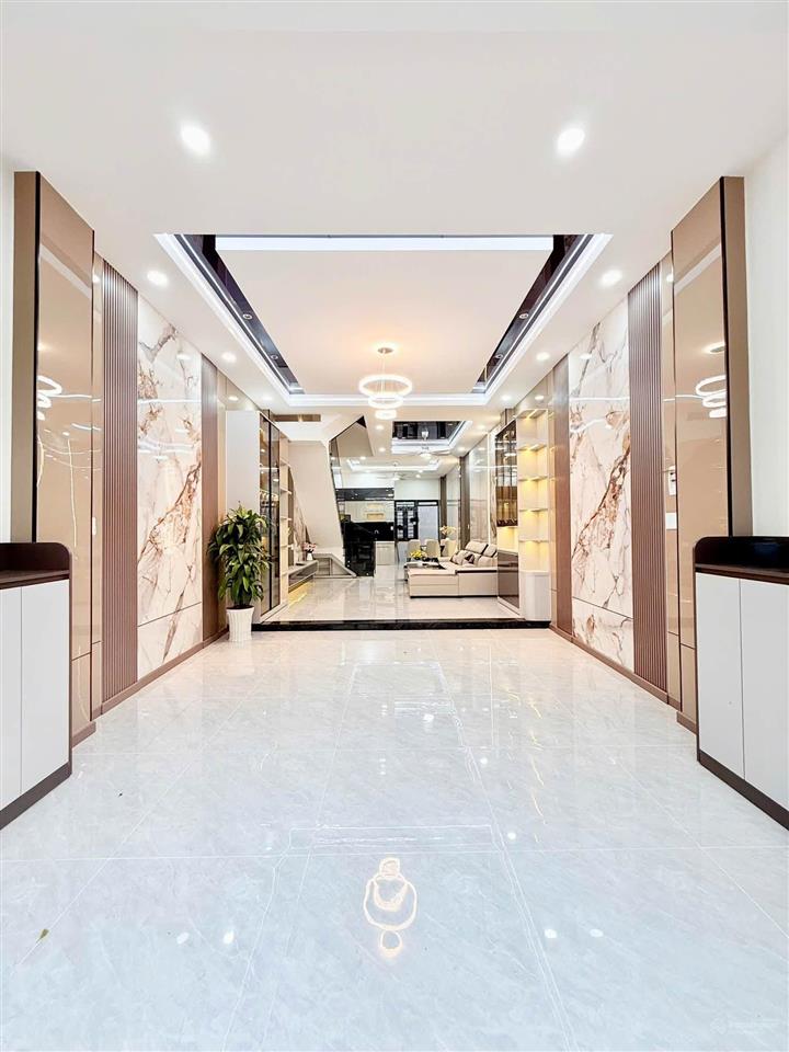 Bán gấp căn nhà mới 100% 3 lầu nội thất có sẵn tại tân đông hiệp tphcm