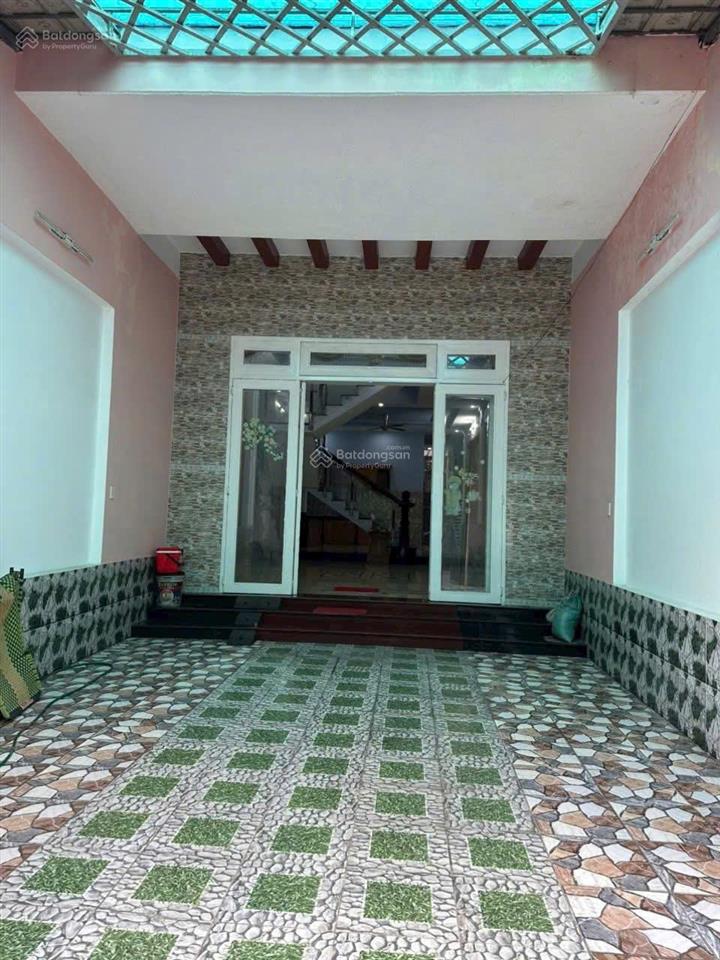 Chính chủ bán nhà 3 lầu mặt tiền đường nhựa 8m thông, ngay trung tâm đông hòa